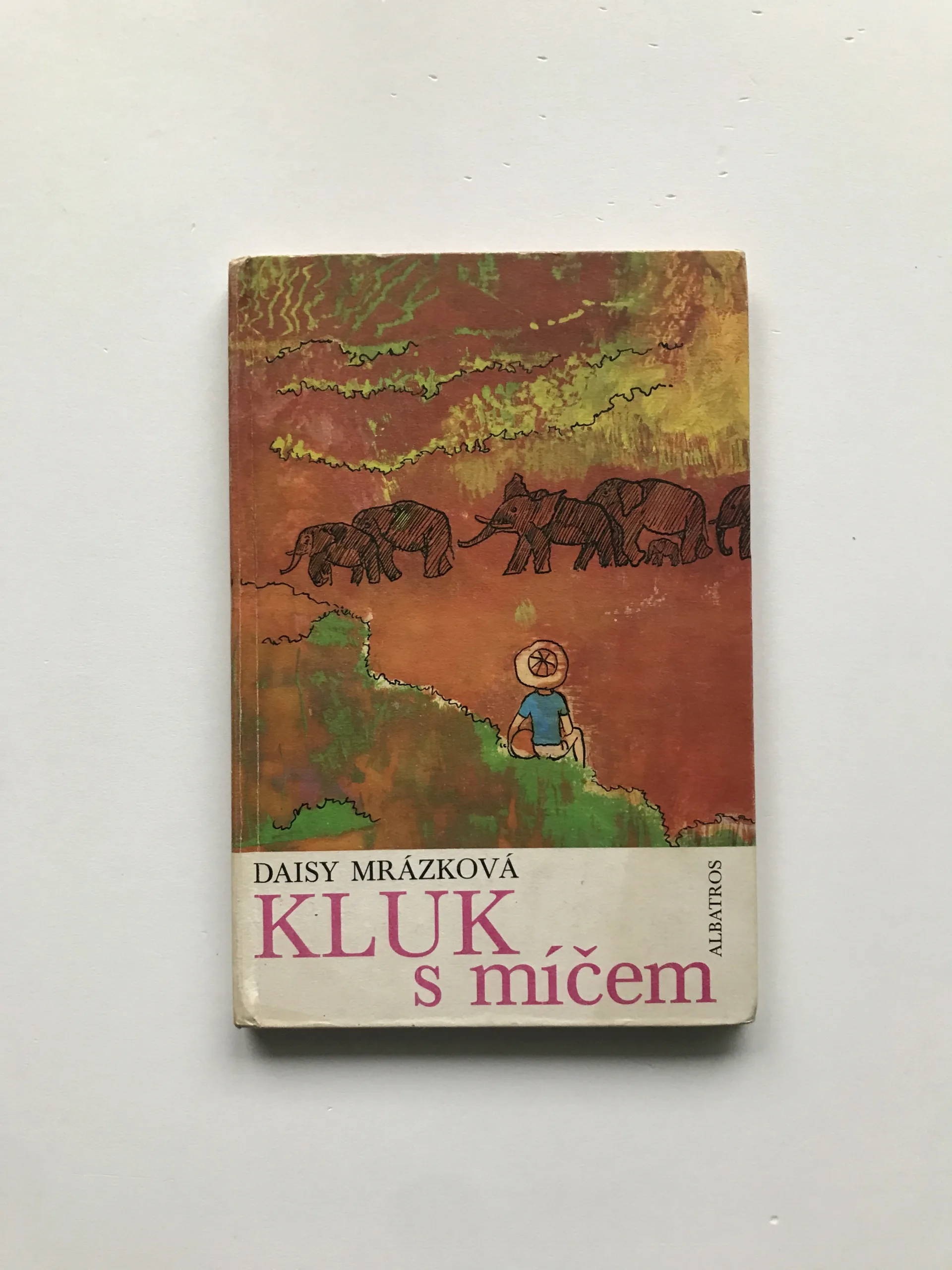 Kluk s míčem, Daisy Mrázková