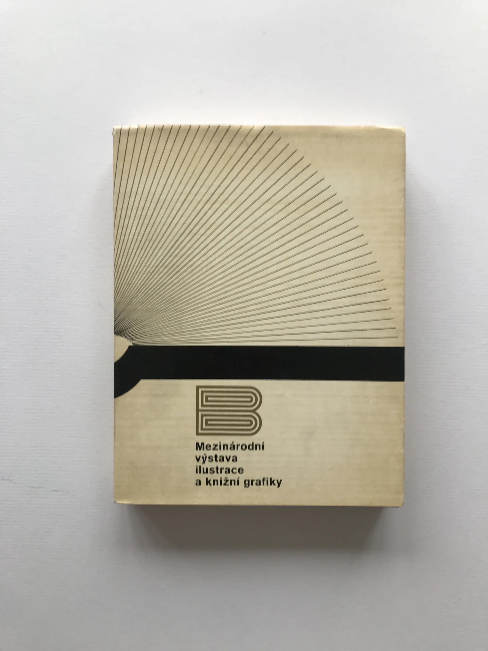 Mezinárodní výstava ilustrace a knižní grafiky – V. Bienále užité grafiky Brno 1972, J. Hlušička, K. Holešovský, kolektiv autorů