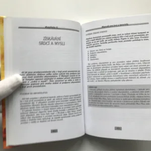 Manuál pro boj s teroristy, Leroy Thompson