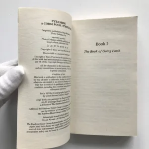 Pyramids (A Discworld Novel), Terry Pratchett