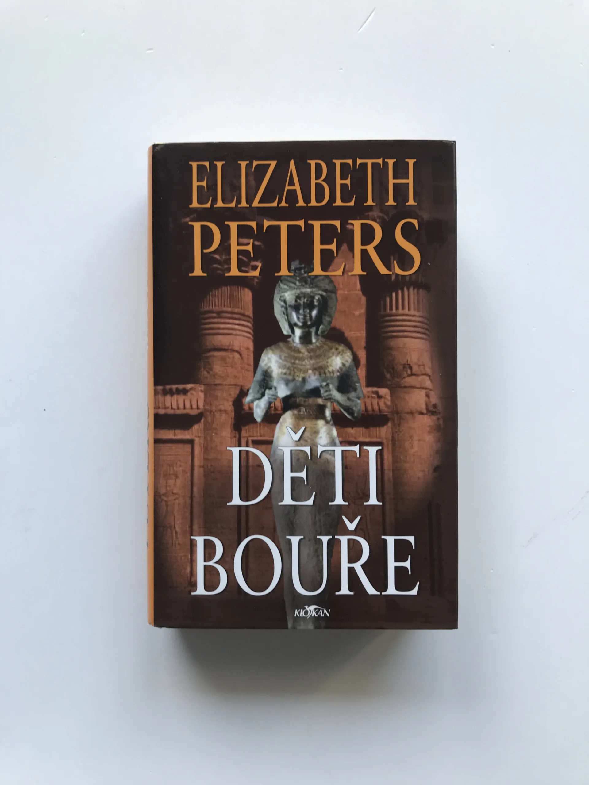 Děti bouře, Elizabeth Peters