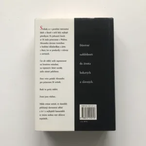 Pouze s černou vázankou, Julia Fentonová