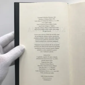 Královna, Matthew Dennison