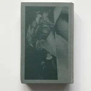 Třikrát ve stínu mocných, Ted Allbeury