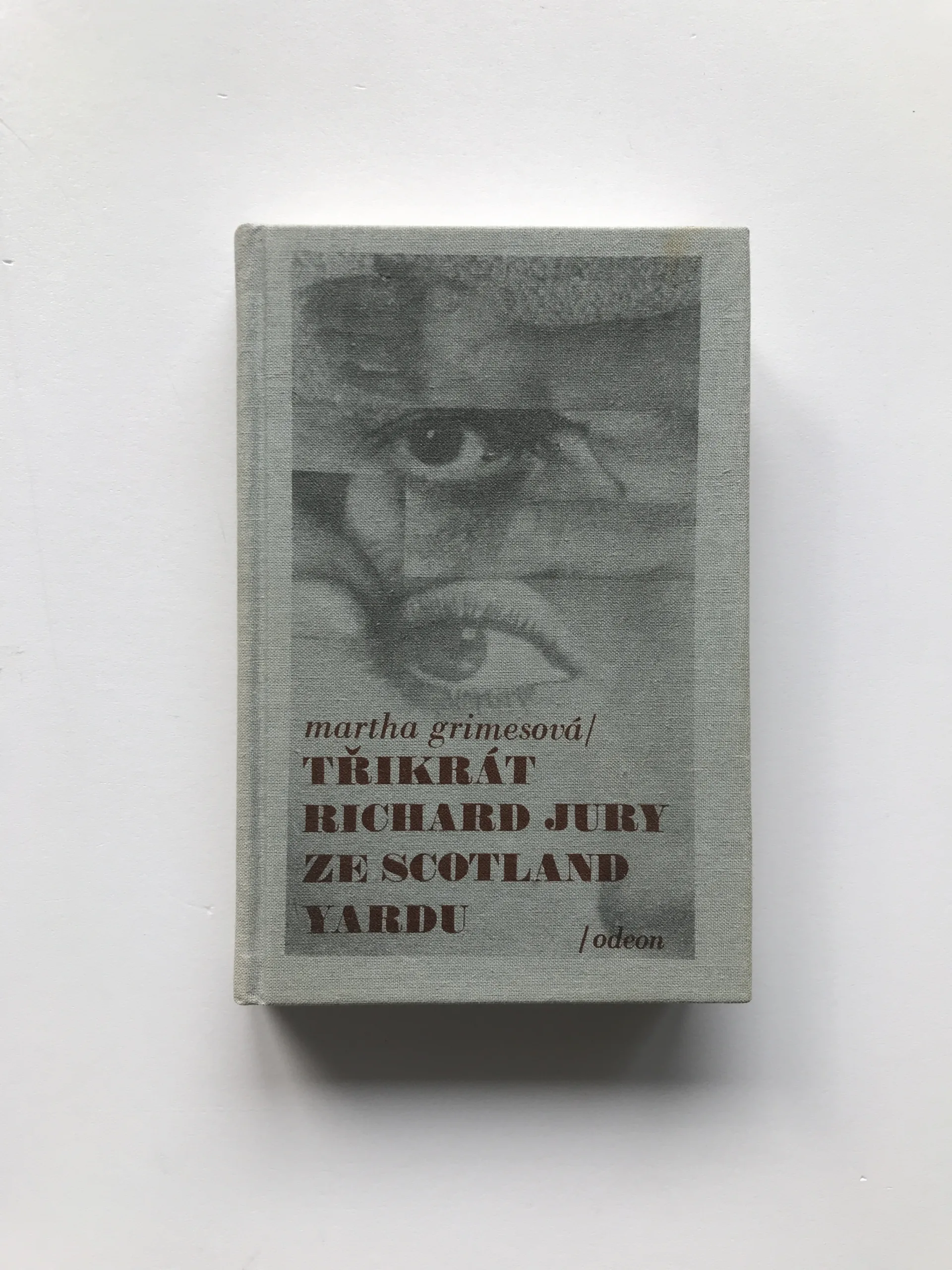 Třikrát Richard Jury ze Scotland Yardu, Martha Grimesová
