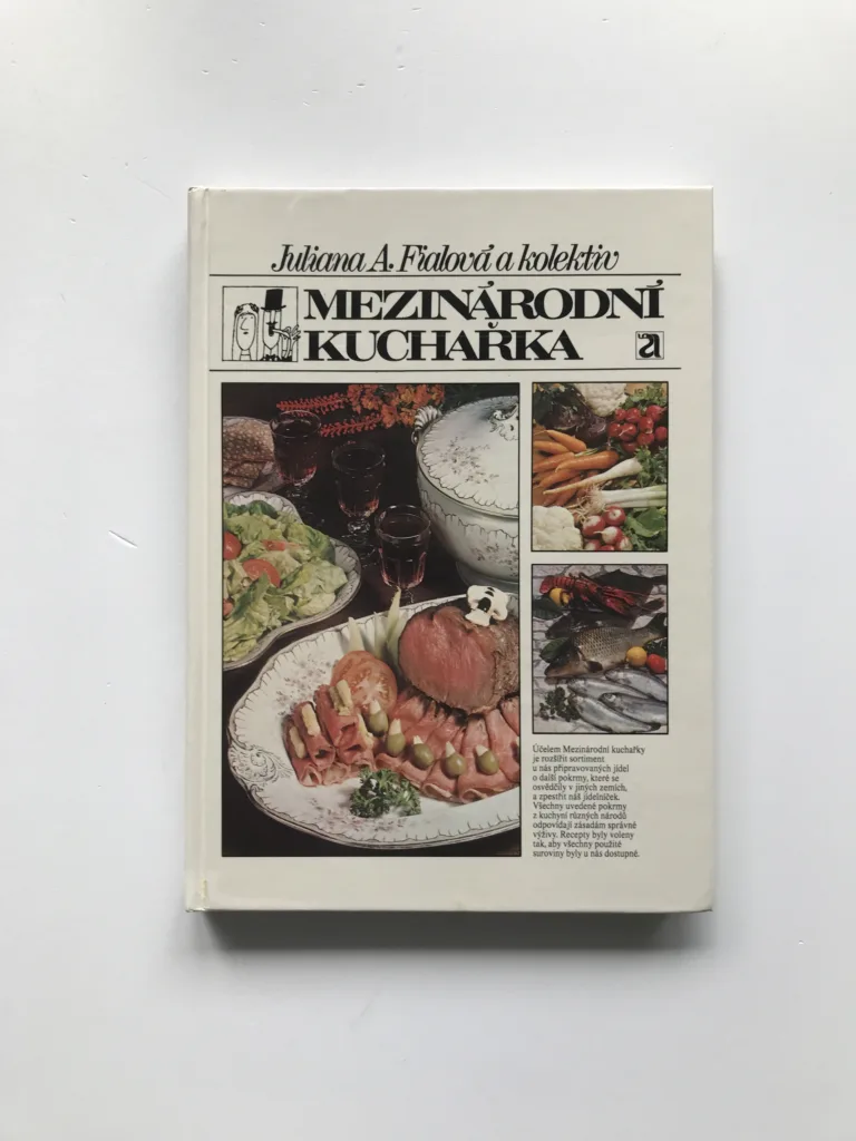 Mezinárodní kuchařka, Juliana A. Fialová, Adolf Born, kolektiv autorů