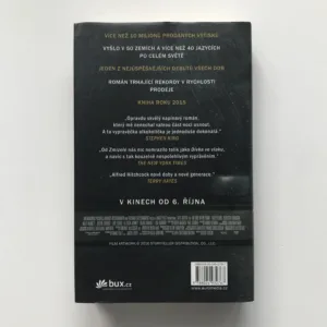 Dívka ve vlaku, Paula Hawkins