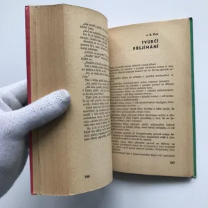 Začalo to Redutou, Iva Hercíková