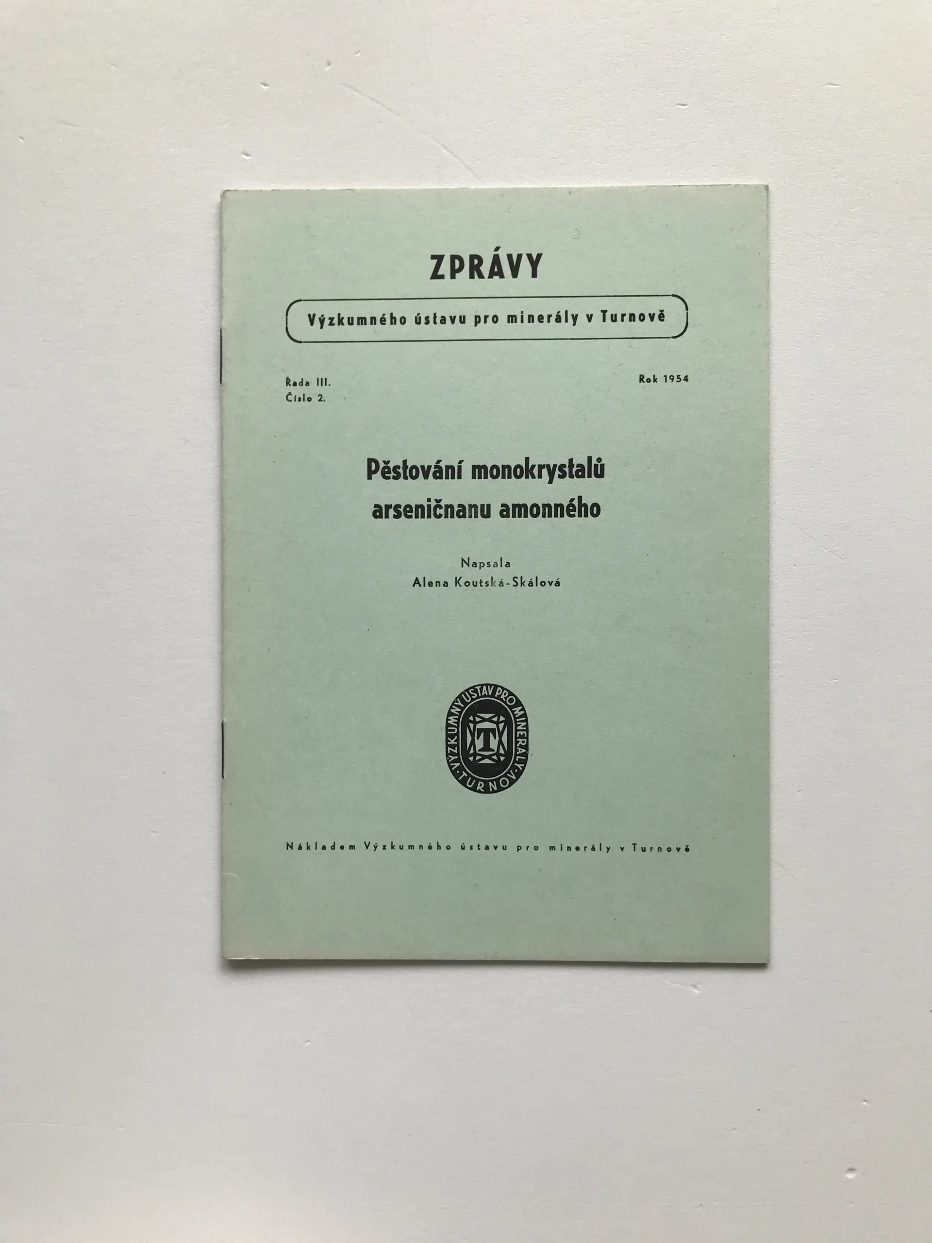 Pěstování monokrystalů arseničnanu amonného, Alena Koutská-Skálová