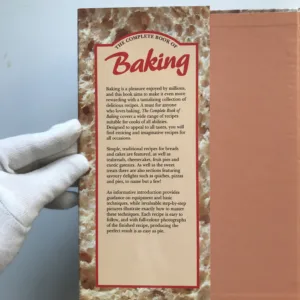 The Complete Book of Baking, Carole Fahy, Monika Schumacher