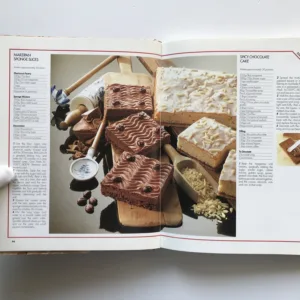 The Complete Book of Baking, Carole Fahy, Monika Schumacher