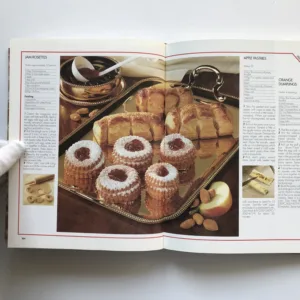 The Complete Book of Baking, Carole Fahy, Monika Schumacher