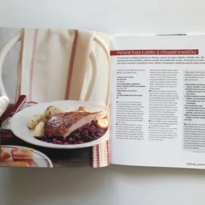 Ubrousku, prostři se! aneb 112 jídel, která milujeme, Kateřina Švejdová, Stanislava Moravcová, Jana Zbyňková, Marie Holobrádková