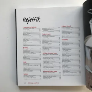 Ubrousku, prostři se! aneb 112 jídel, která milujeme, Kateřina Švejdová, Stanislava Moravcová, Jana Zbyňková, Marie Holobrádková