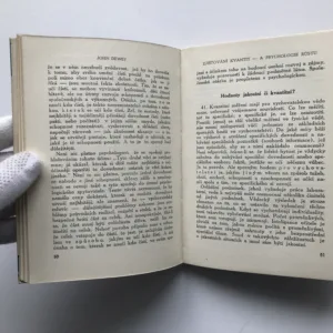 O pramenech vychovatelské vědy, John Dewey