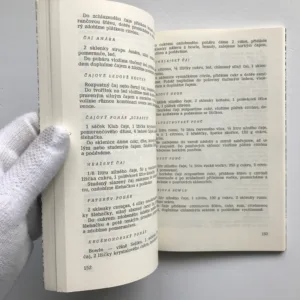 Nad šálkem plným vůně, Zdeněk Žáček