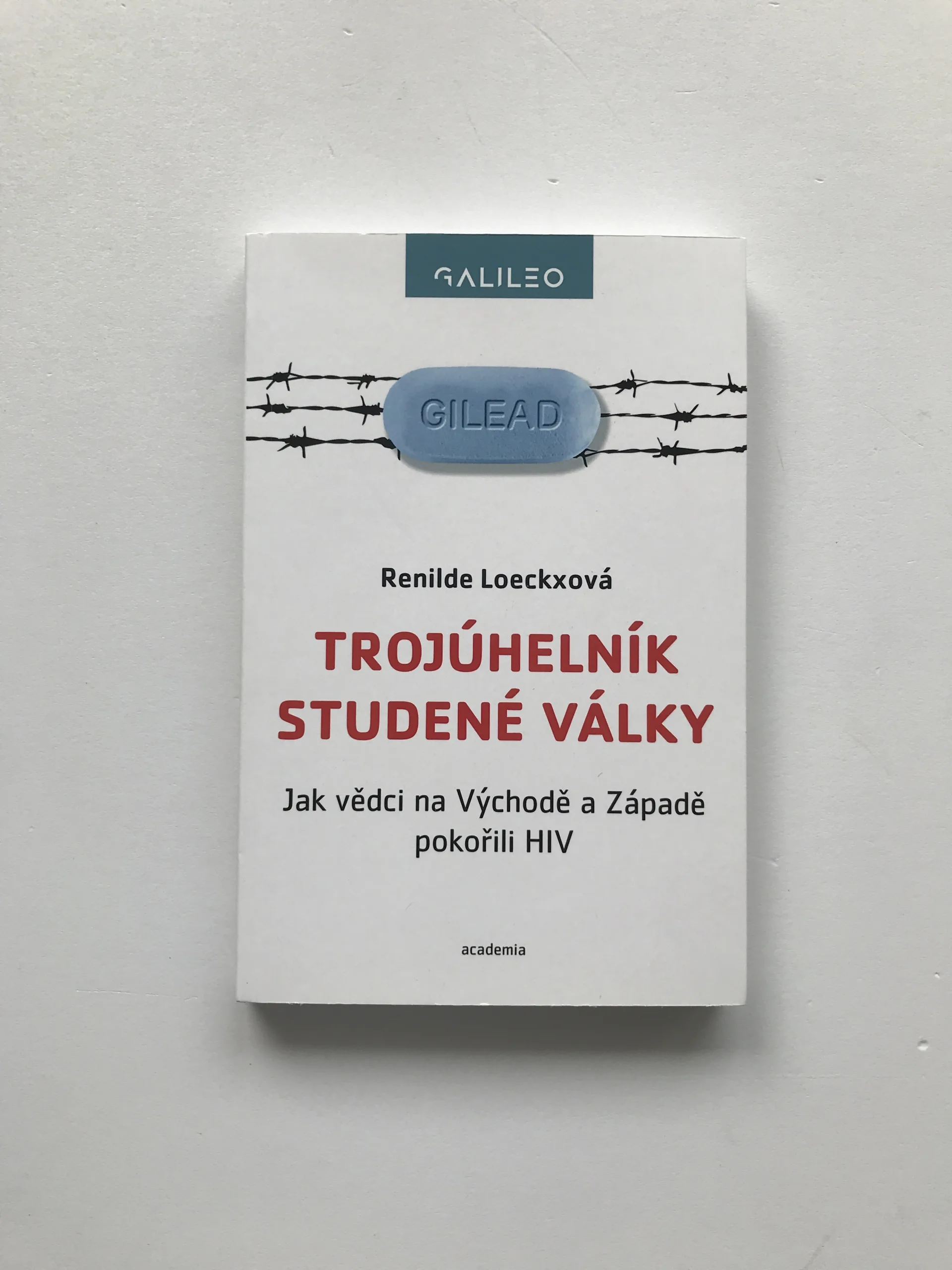Trojúhelník Studené války (Jak vědci na Východě a Západě pokořili HIV), Renilde Loeckxová