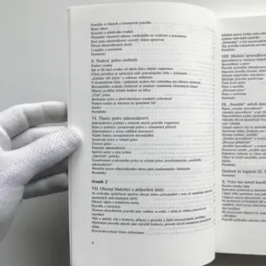 Právo, zákonodárství a svoboda, F. A. Hayek