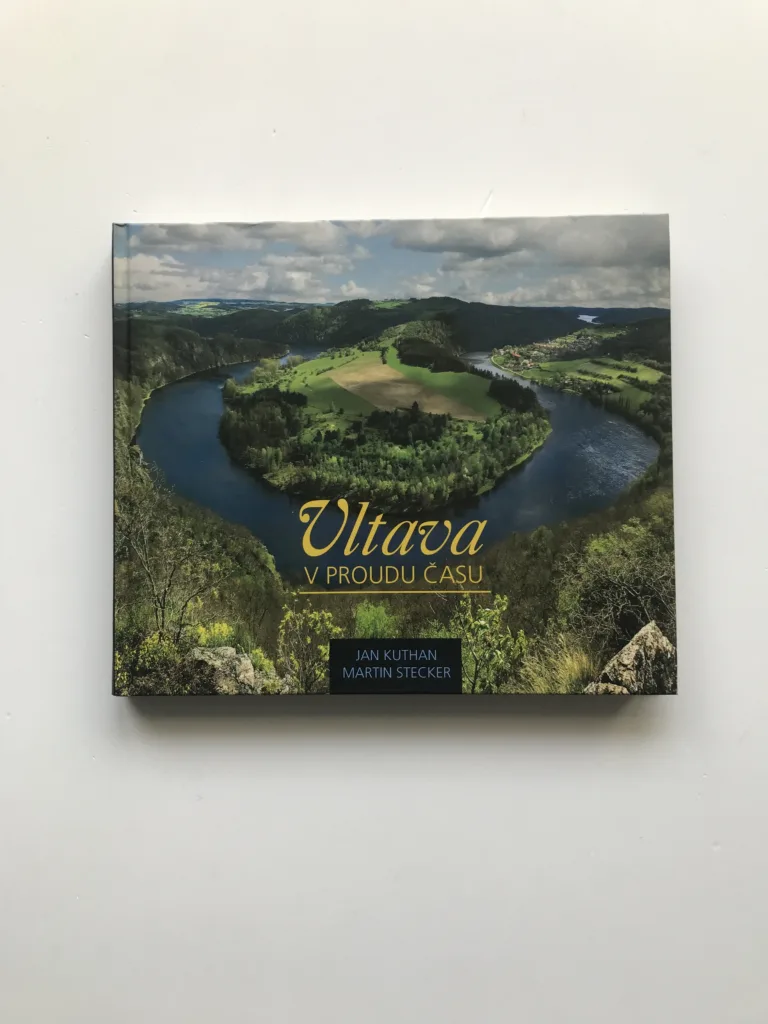 Vltava v proudu času (podpis autora), Jan Kuthan, Martin Stecker