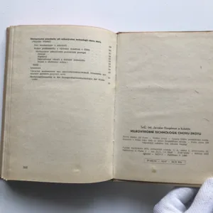 Velkovýrobní technologie chovu skotu, Jaroslav Hauptman, kolektiv autorů