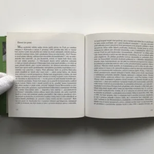 Mír s mloky, Stanislav Komárek