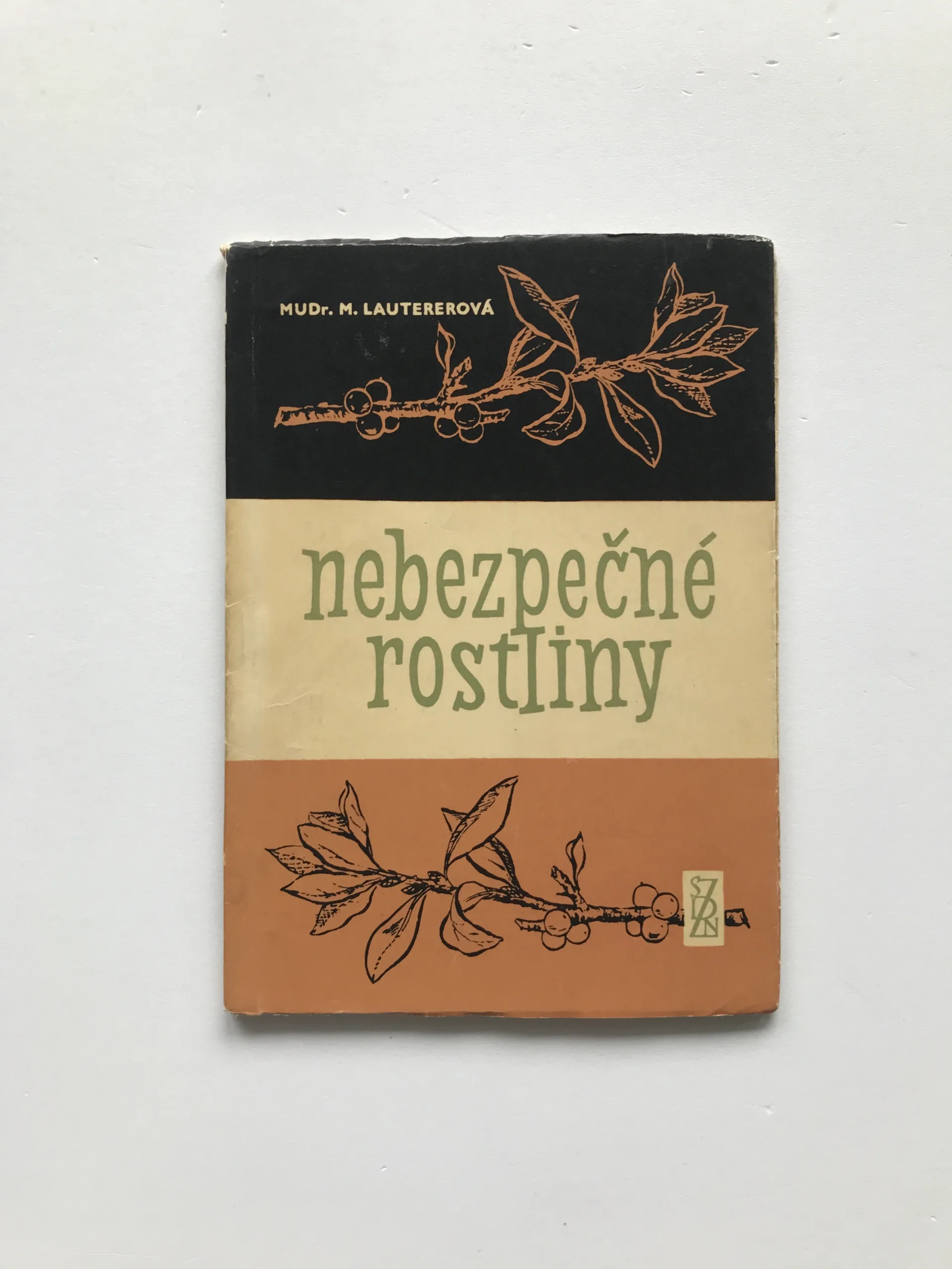 Nebezpečné rostliny, Milada Lautererová