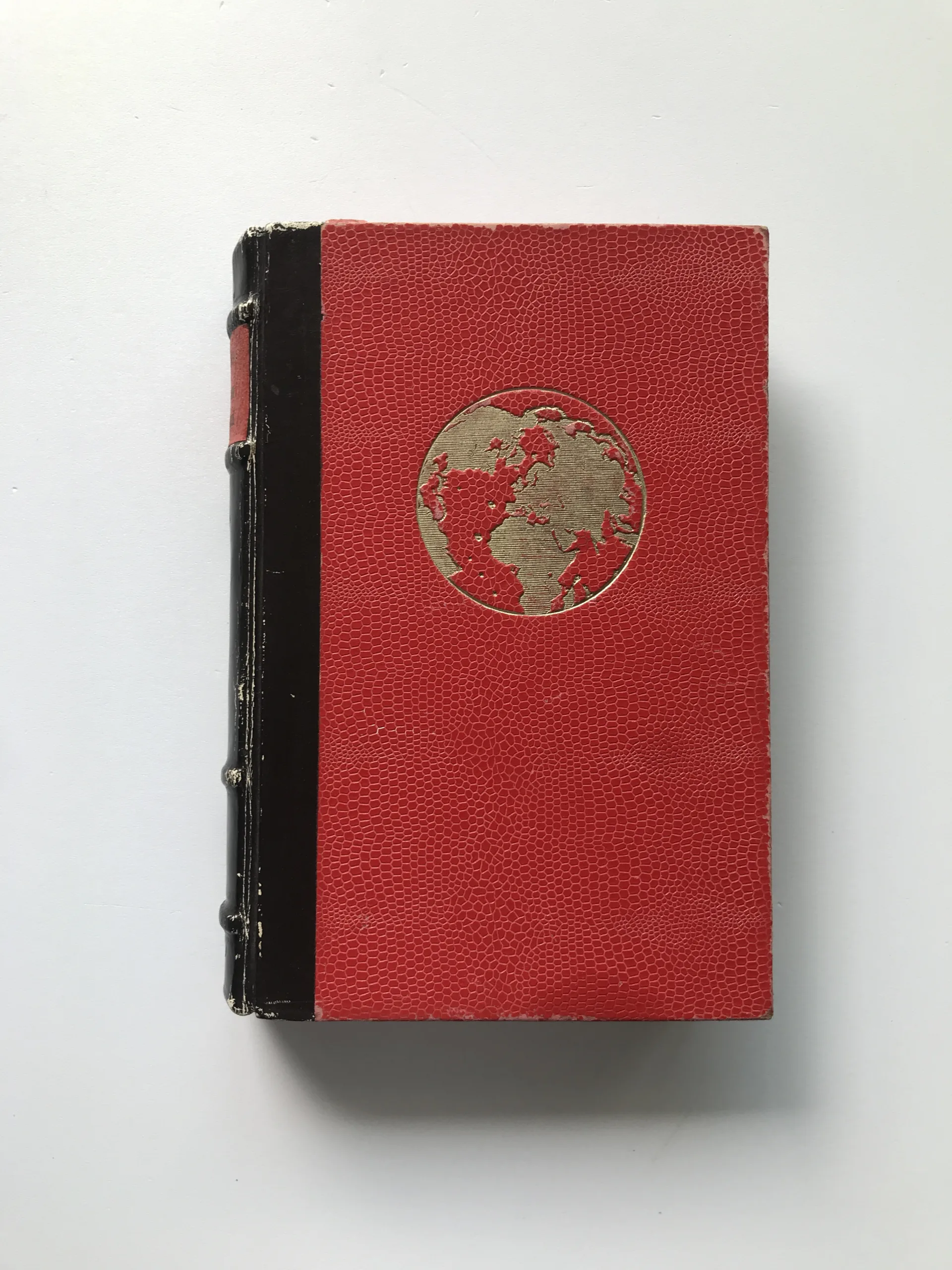 Evropan se vrací (Dobrodružství dlouhé 25.000 kilometrů, které prožili dva Evropané v malém voze mezi Prahou a Horou, která kouří), František Alexander Elstner