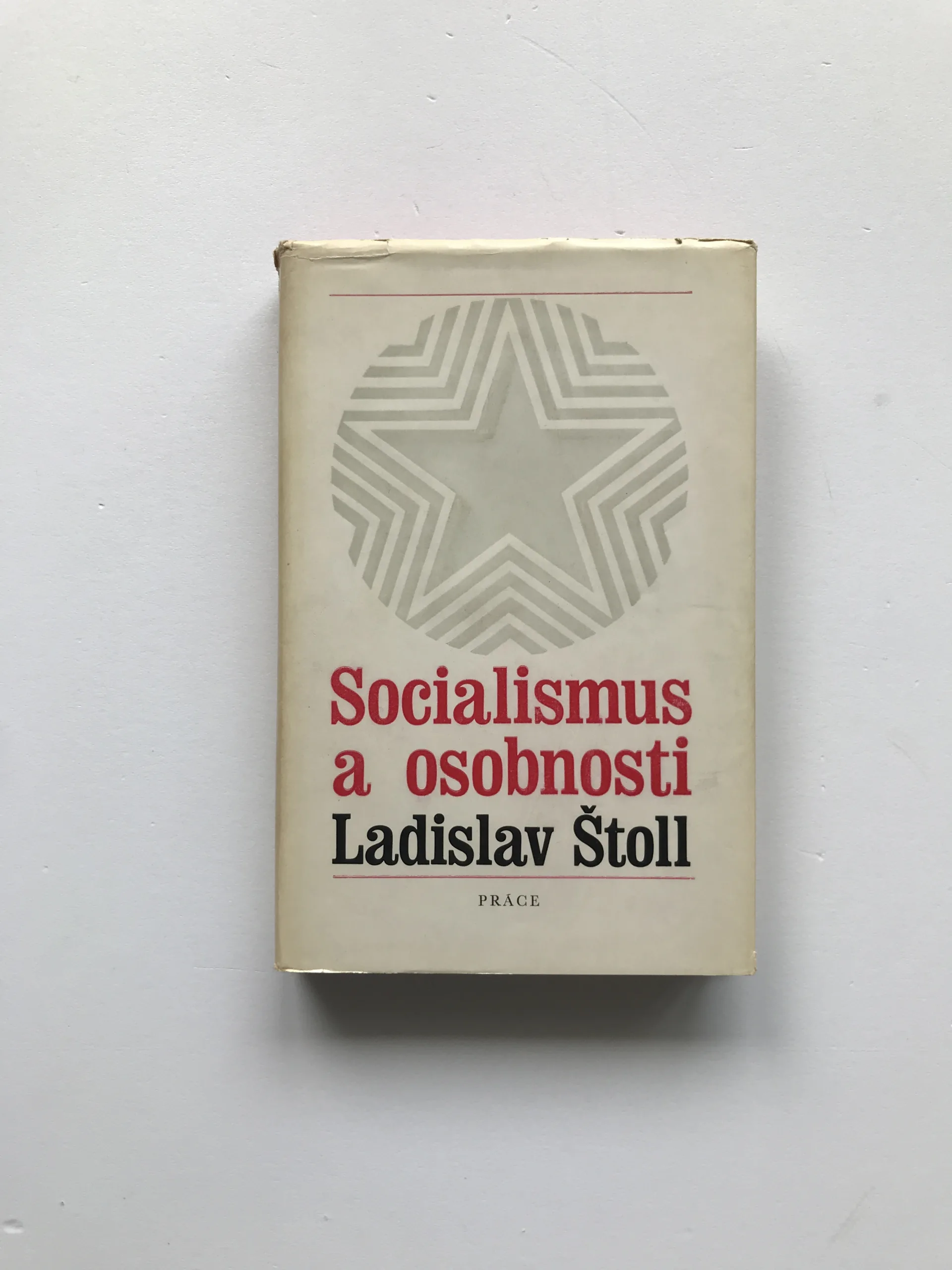 Socialismus a osobnosti (Medilóny, studie, vzpomínky), Ladislav Štoll