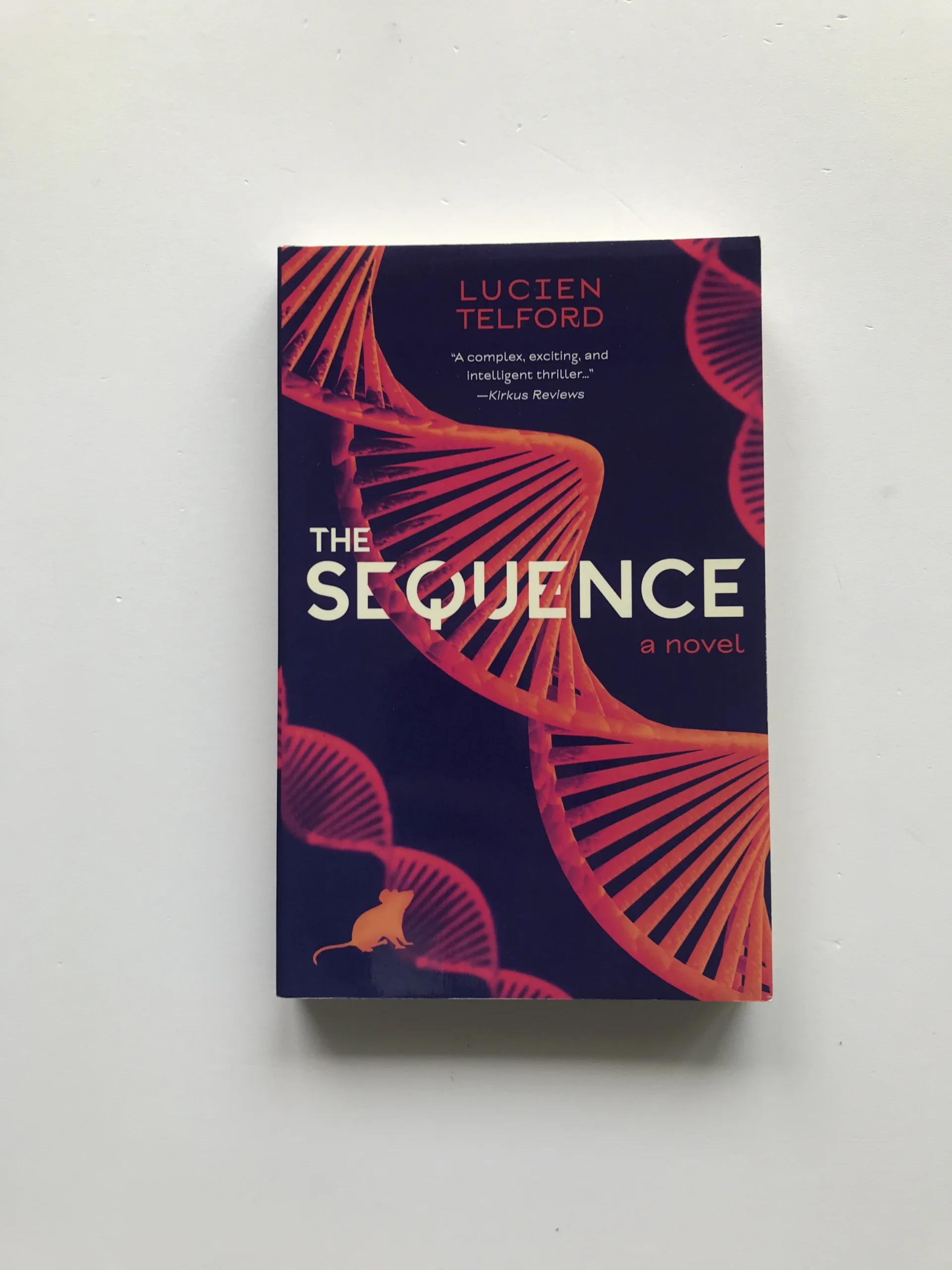 The Sequence (podpis autora), Lucien Telford