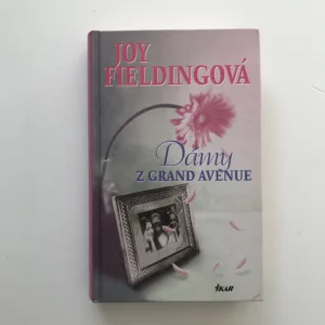 Dámy z Grand Avenue, Joy Fieldingová