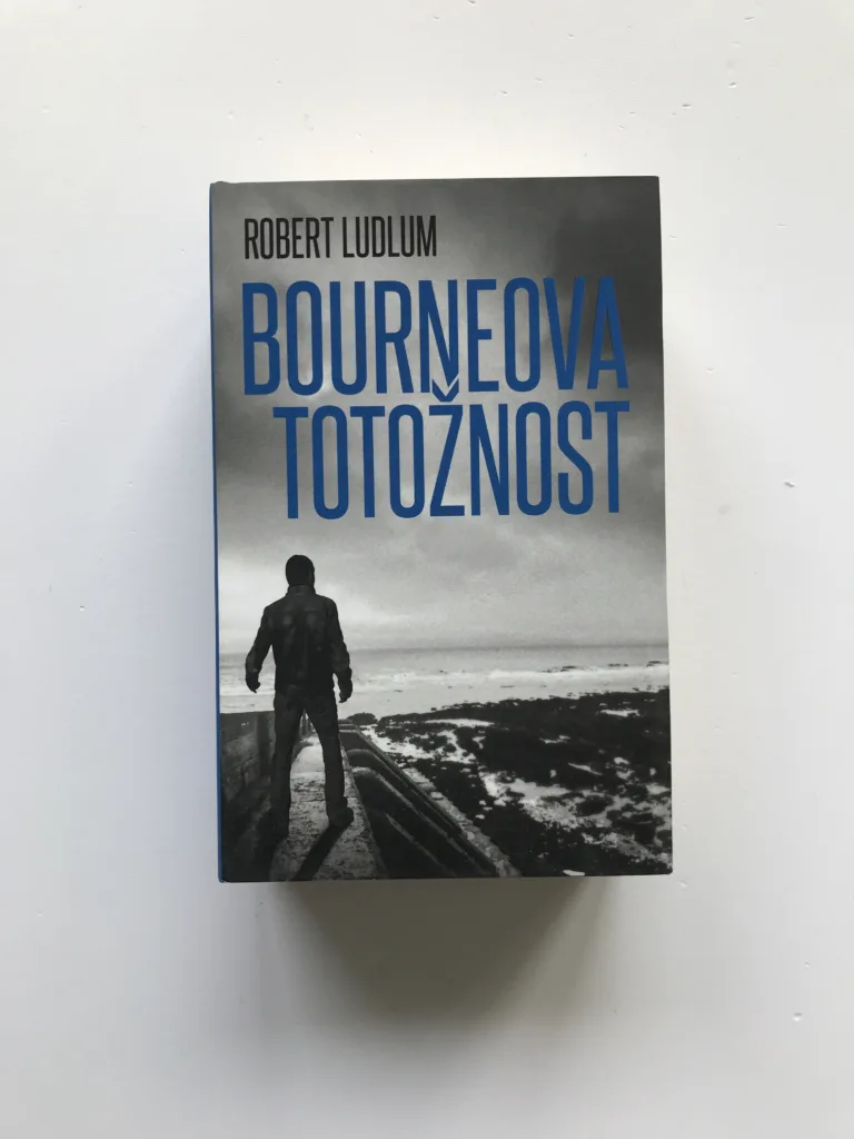 Bourneova totožnost, Robert Ludlum