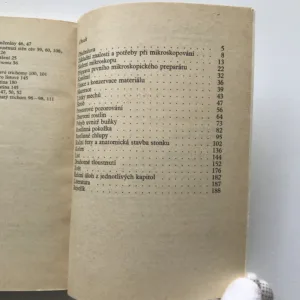 Poznáváme vnitřní stavbu rostlin, Jaroslav Pazourek