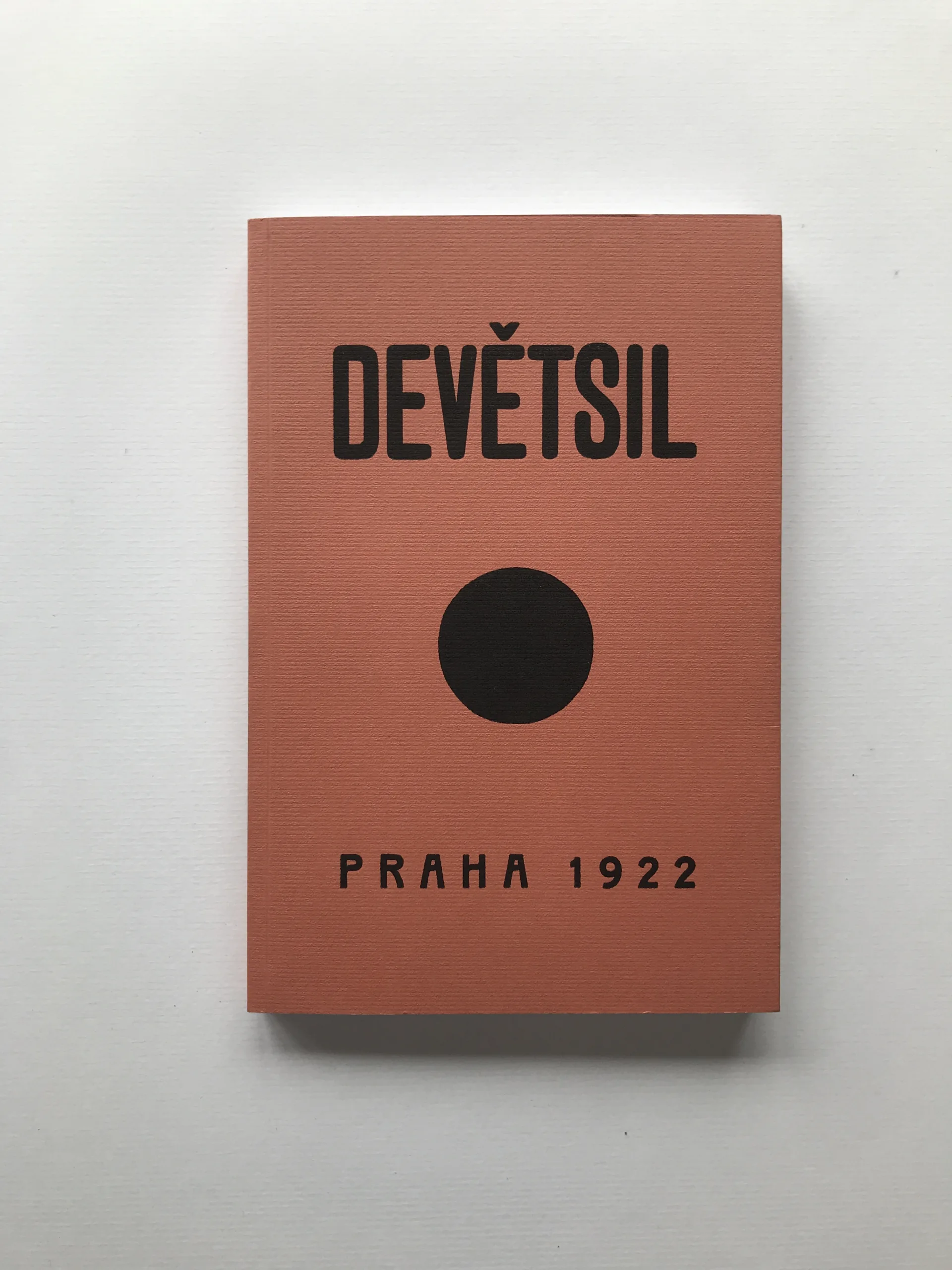 Revoluční sborník Devětsil, Jaroslav Seifert, Karel Teige, kolektiv autorů