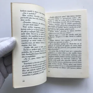 Pevnůstka naděje (podpis překladatelky), Pierre Moustiers