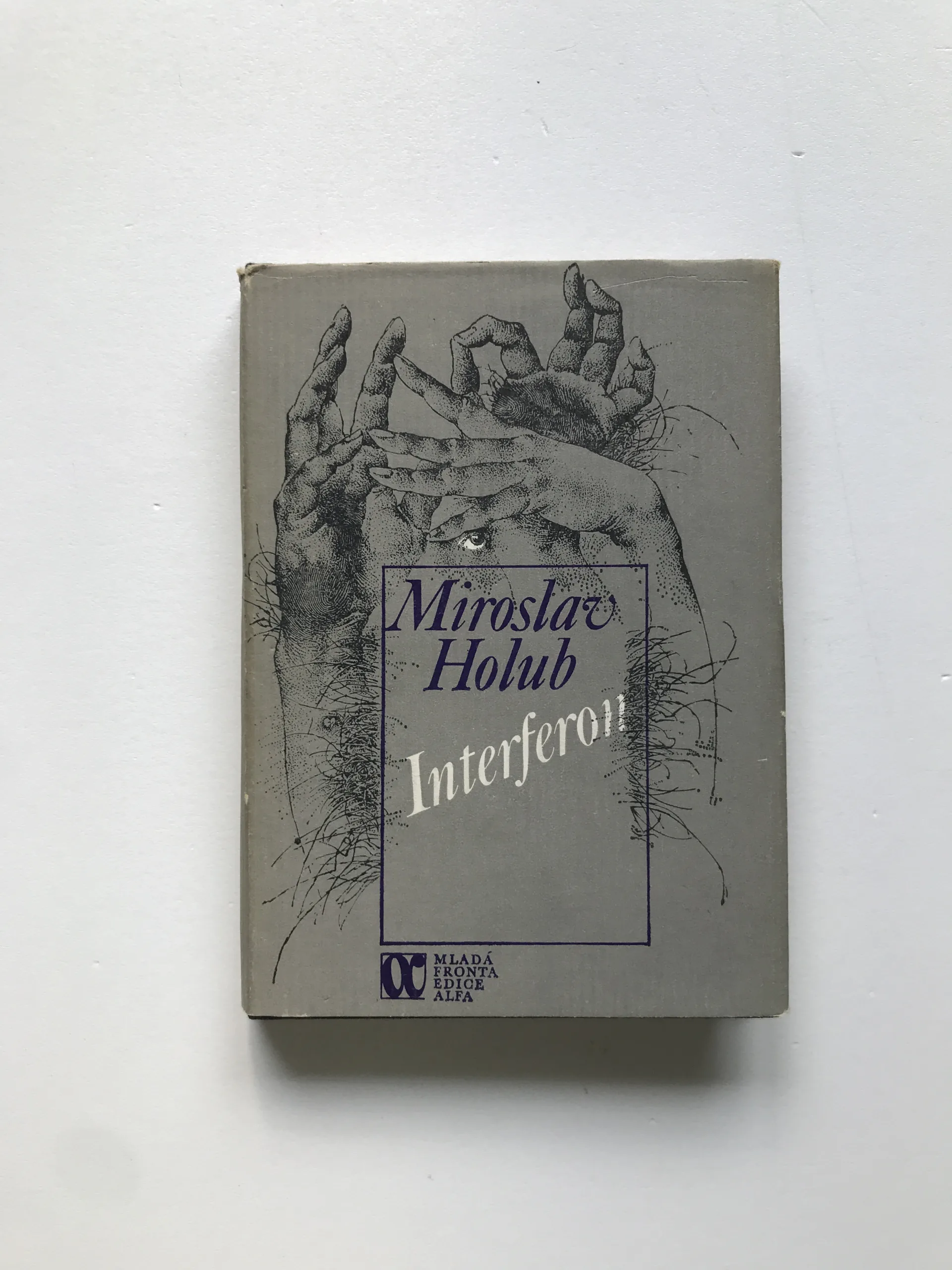 Interferon čili O divadle, Miroslav Holub