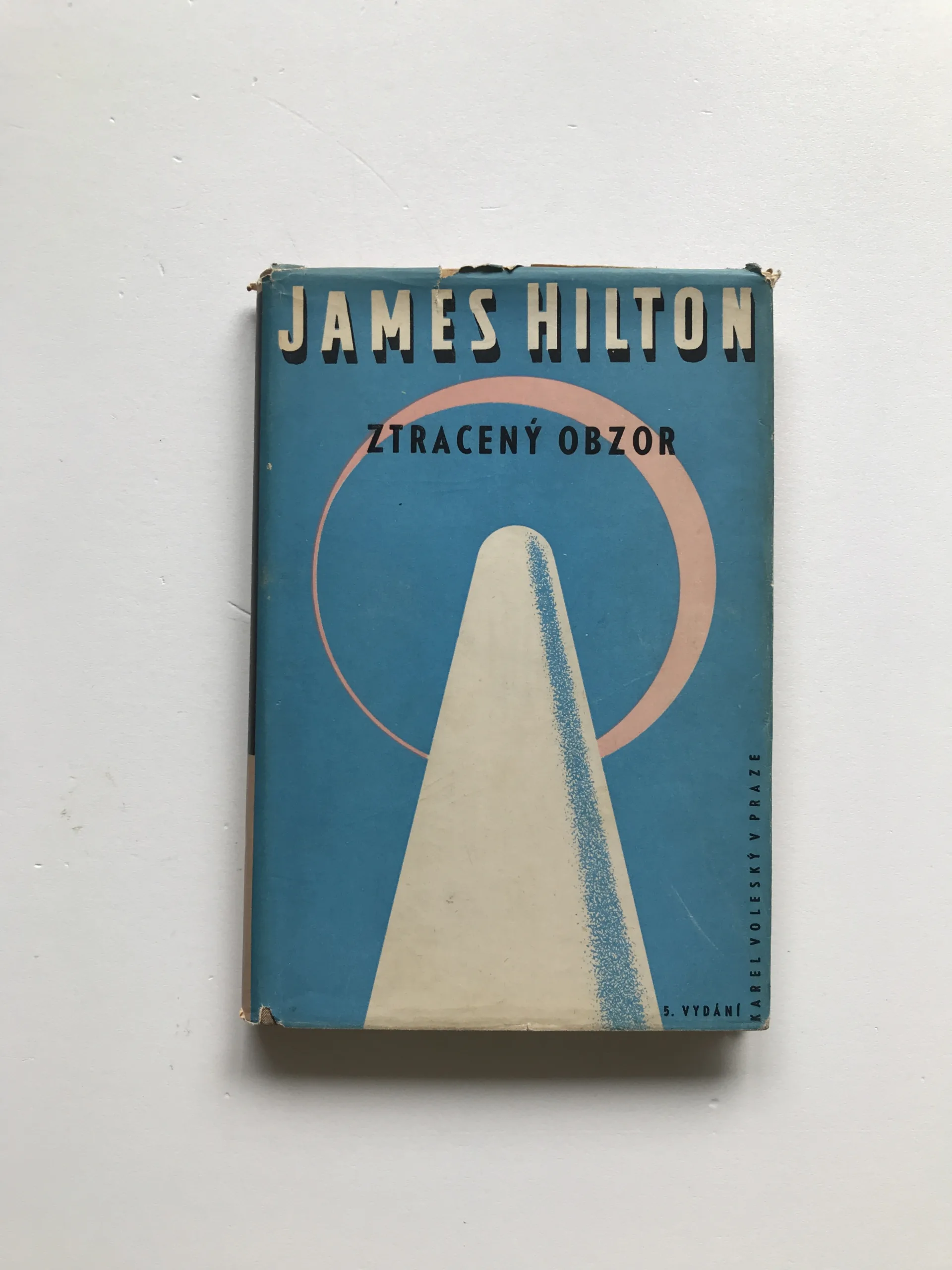 Ztracený obzor, James Hilton