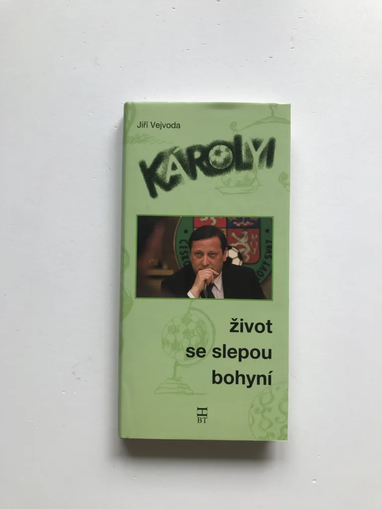 Károlyi – Život se slepou bohyní (podpis), Jiří Vejvoda, Milan Jirásek, Jan Sváček, Dana Čermáková
