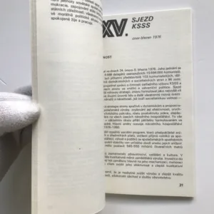 Historické mezníky v životě KSSS (Přehled dějin Komunistické strany Sovětského svazu na základě sjezdových materiálů)