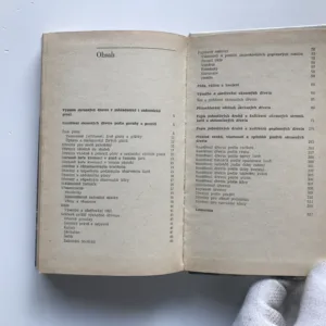 Stálezelené, opadavé a popínavé dřeviny našich zahrad, Čestmír Böhm