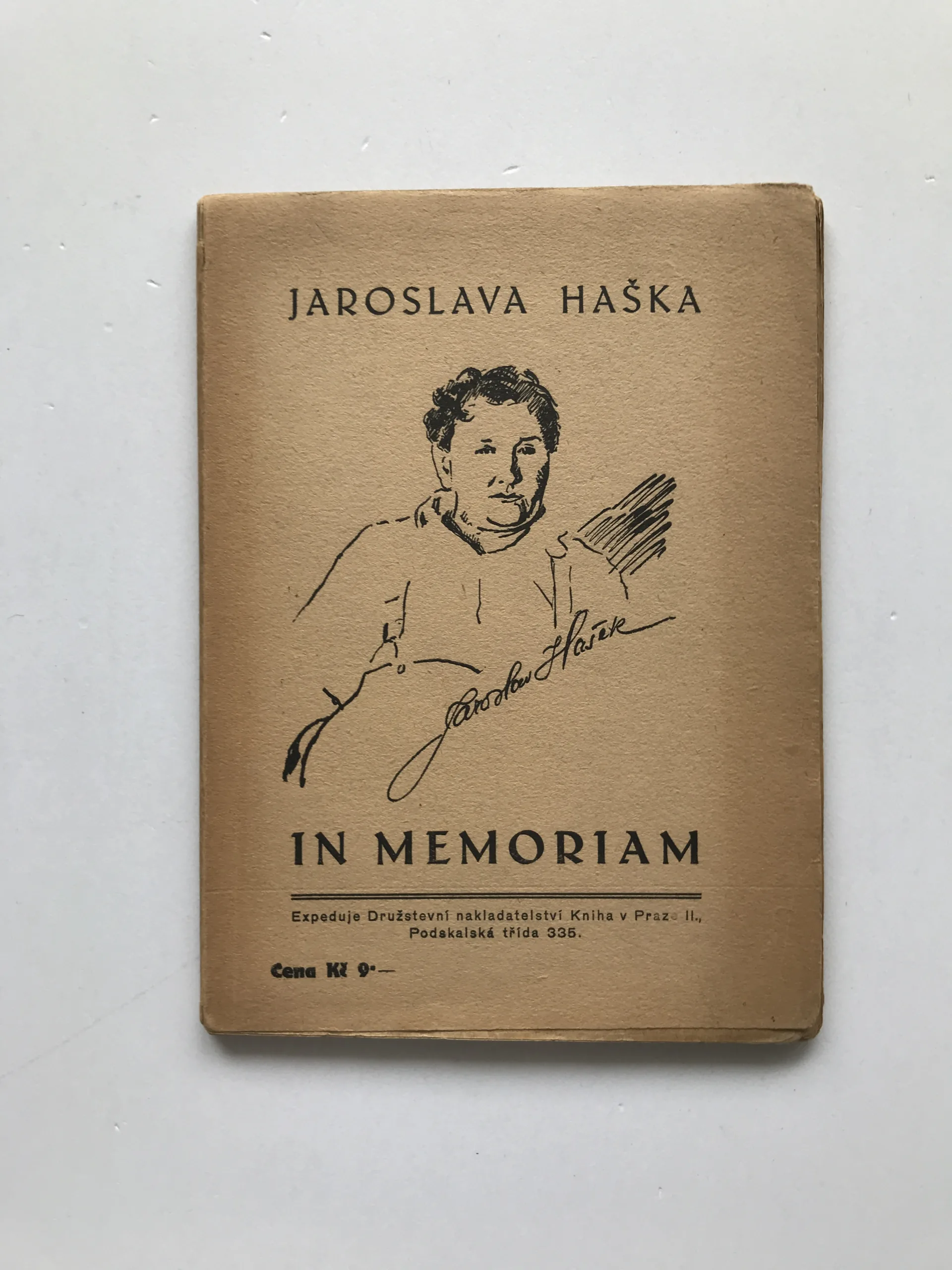 In memoriam Jaroslava Haška (podpis Franta Sauer)