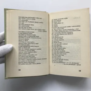 Žena v množném čísle, Vítězslav Nezval, Karel Teige