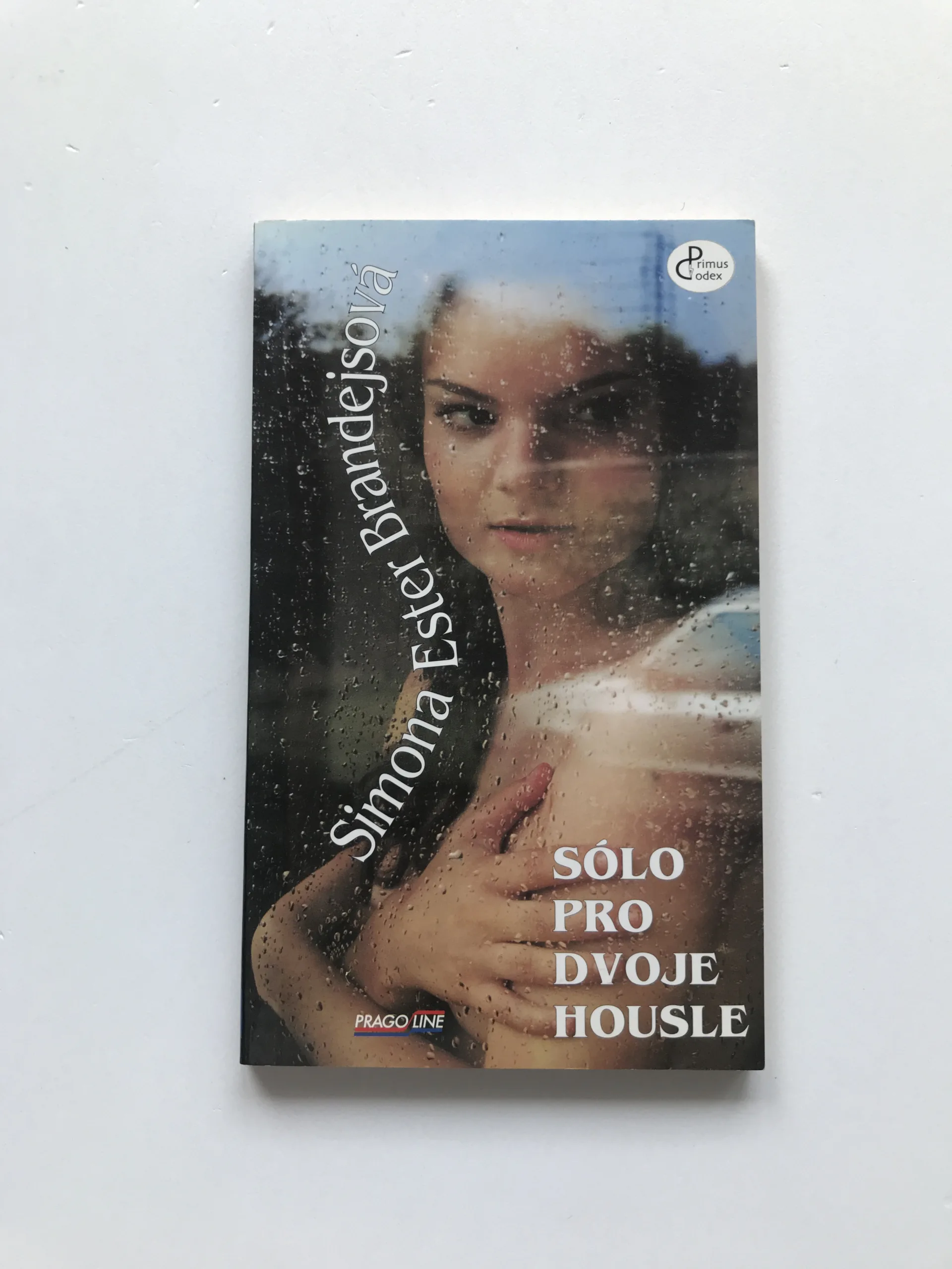 Sólo pro dvoje housle (podpis autorky), Simona Ester Brandejsová