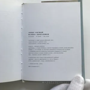 Bledej gentleman (Básně, písně, blues), Josef Kainar