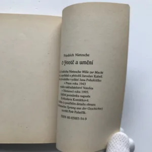O životě a umění, Friedrich Nietzsche